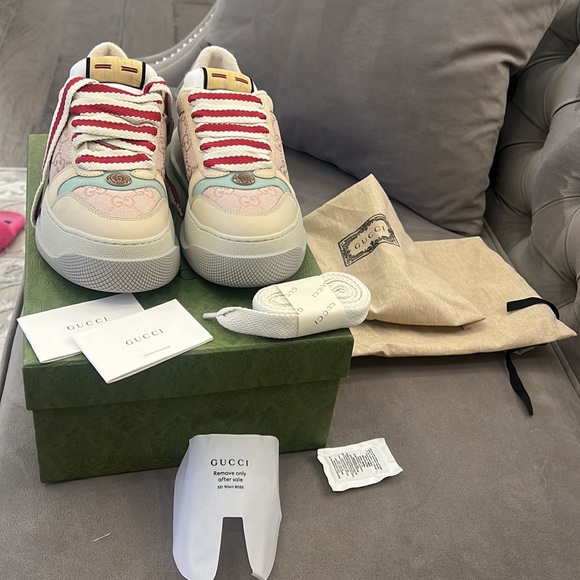 GUCCI  AUTHENTIC GUCCI WOMEN'S SCREENER SNEAKER SIZE 38 - Picture 7 of 17